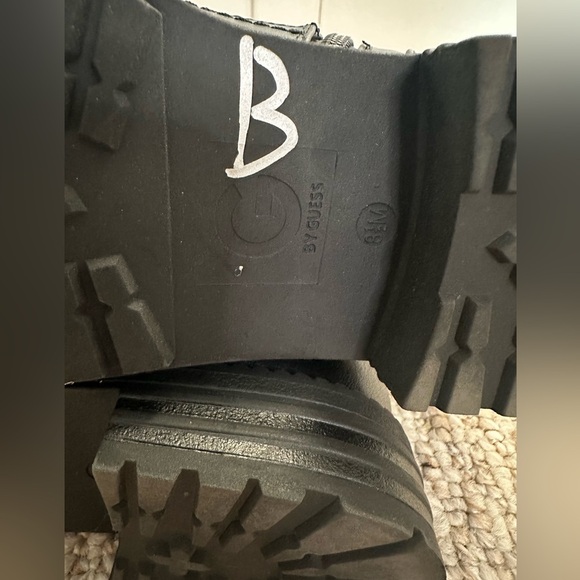 Guess Black Combat Moto Boots with Studded Detailing size 8.5 - Picture 4 of 7